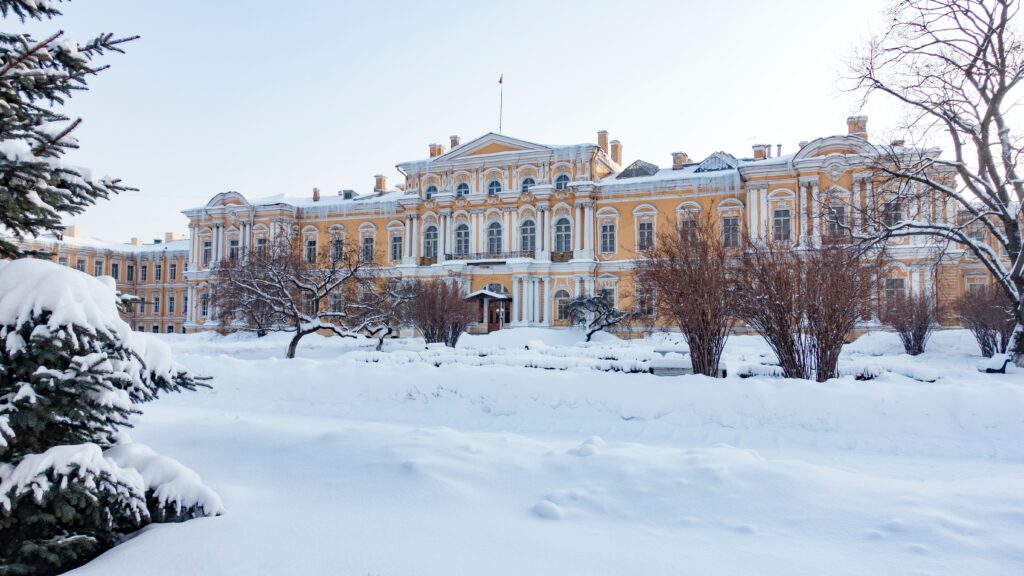 St. Petersburg, Russia : mohit tandon burr ridge